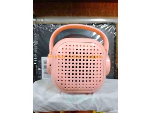 Wster WS-302 Wireless Bluetooth Speaker- Ubiaja, Edo State - 2/2