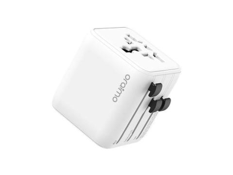 Oraimo PowerOmni 251 2500W Multi-Plug Travel Converter - Udung-Uko, Akwa Ibom State - 1/3